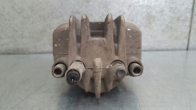 Suporte do freio traseiro esquerdo 34216758057 BMW