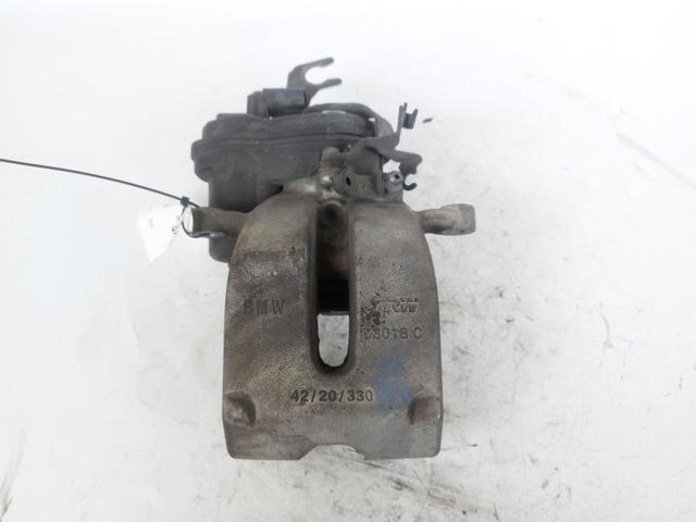 Suporte do freio traseiro esquerdo 34216887385 BMW