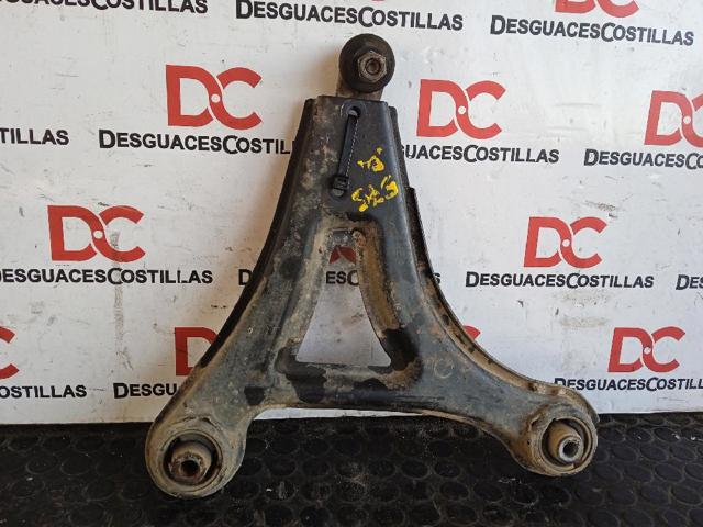 Braço oscilante inferior esquerdo de suspensão dianteira 3443998 VOLVO