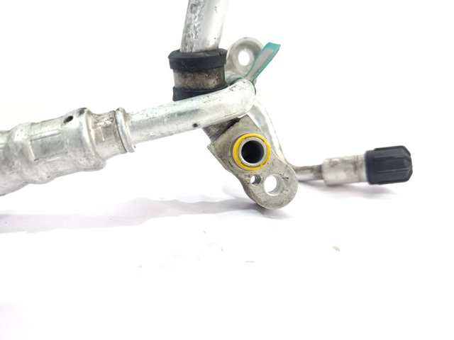 Mangueira de aparelho de ar condicionado, desde o compressor até o radiador 3448288 BMW