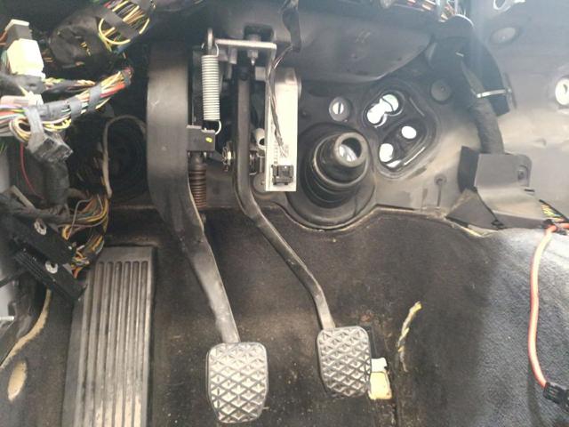 Pedal de embraiagem 35006878300 BMW