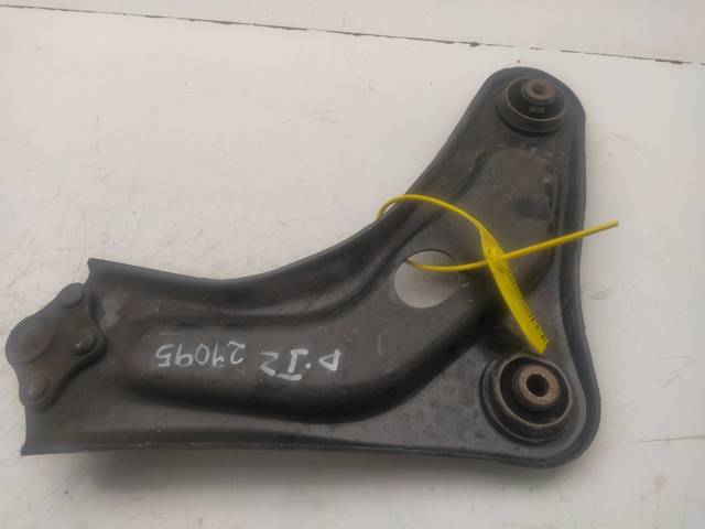 Braço oscilante inferior esquerdo de suspensão dianteira 3520R7 PEUGEOT