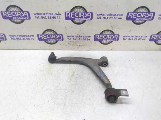 Braço oscilante inferior esquerdo de suspensão dianteira 3520V3 PEUGEOT