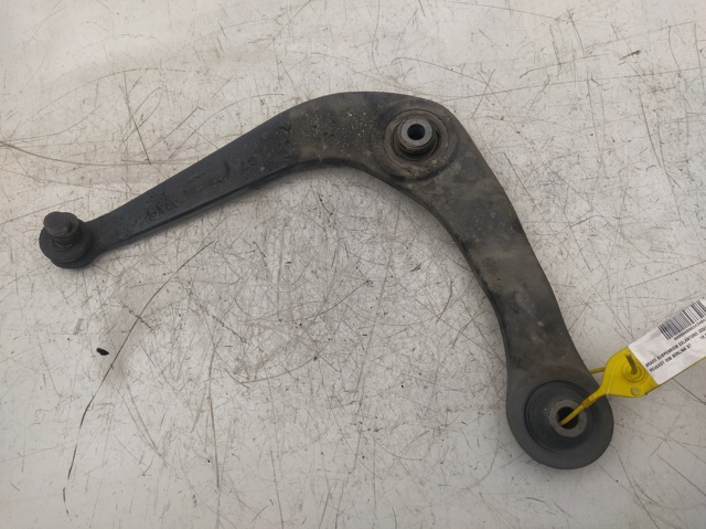 Braço oscilante inferior esquerdo de suspensão dianteira 3520V7 PEUGEOT