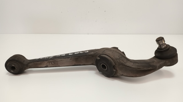 Braço oscilante inferior direito de suspensão dianteira 352138 PEUGEOT