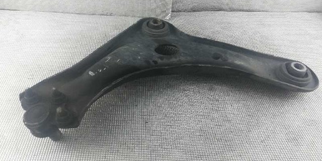 Braço oscilante inferior direito de suspensão dianteira 3521N6 PEUGEOT