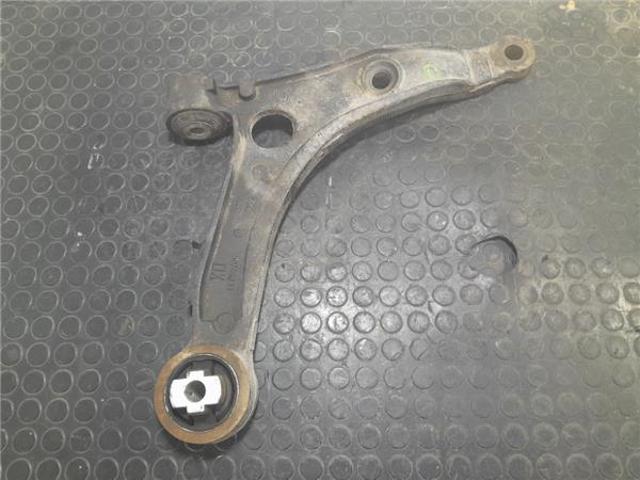 Braço oscilante inferior direito de suspensão dianteira 3521P2 PEUGEOT