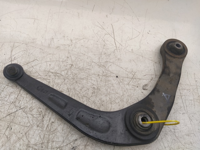 Braço oscilante inferior direito de suspensão dianteira 3521R9 PEUGEOT