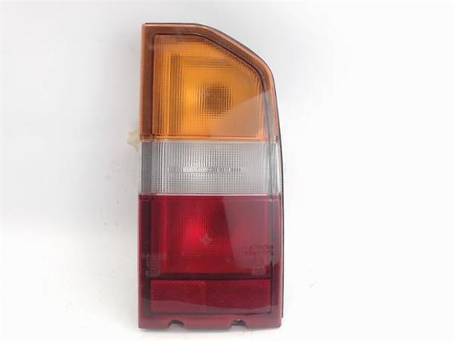 Lanterna traseira direita 3565060A22000 SUZUKI