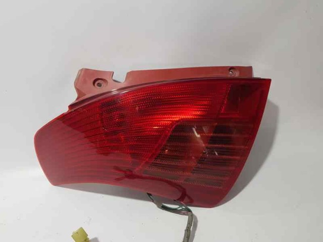 Lanterna traseira esquerda 3567062J00000 SUZUKI