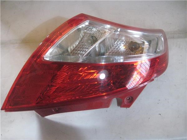 Lanterna traseira esquerda 3567068L00000 SUZUKI