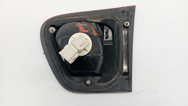Suporte do freio dianteiro direito 357615124AV VAG