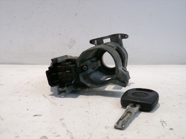 Fecho de ignição 357905851F VAG