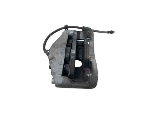 Suporte do freio dianteiro direito 36000704 VOLVO