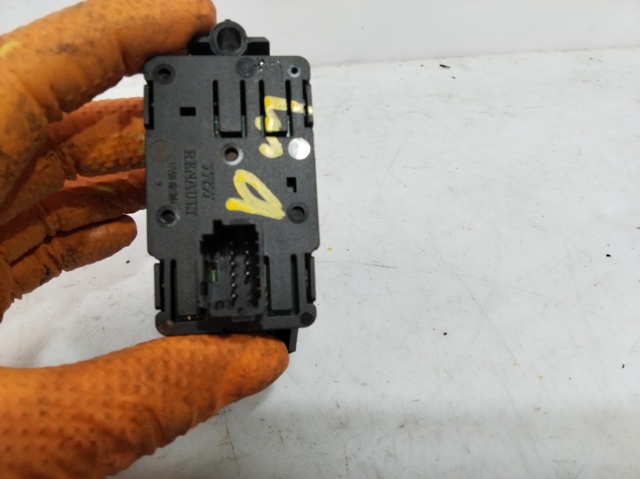 Interruptor de controlo da posição do freio de estacionamento 363210006R RENAULT