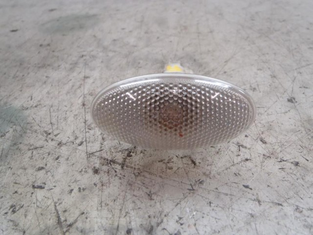 Luz intermitente no pára-lama 3641063J00 SUZUKI