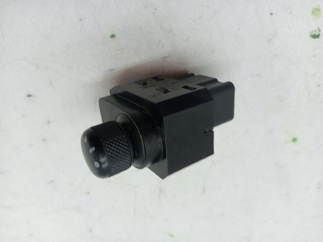 3795062J00 Suzuki