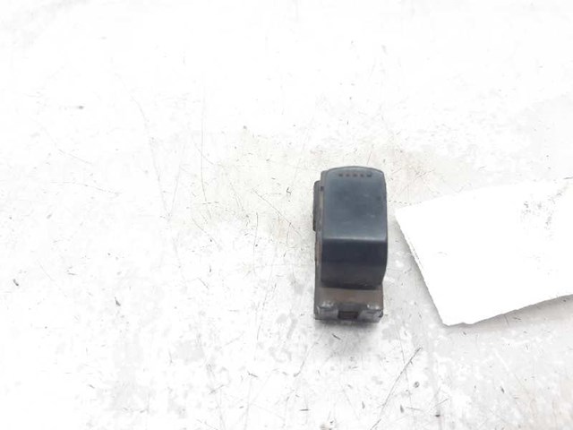 Unidade de botões traseira direita de controlo de elevador de vidro 3799562J00000 SUZUKI