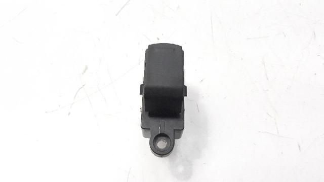 Botão dianteiro direito de ativação de motor de acionamento de vidro 3799568L00000 SUZUKI