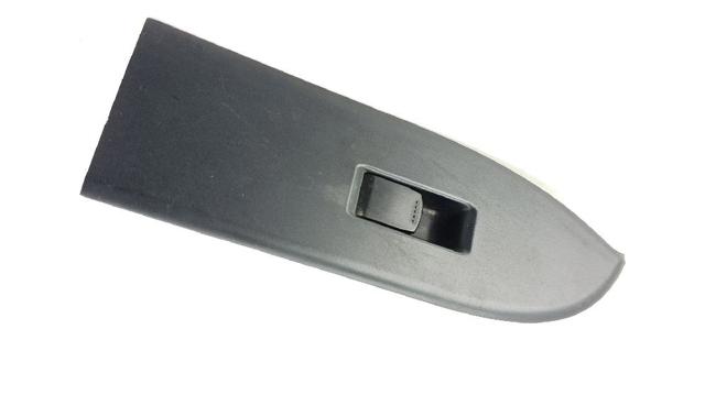 Botão dianteiro direito de ativação de motor de acionamento de vidro 3799568L00000 SUZUKI