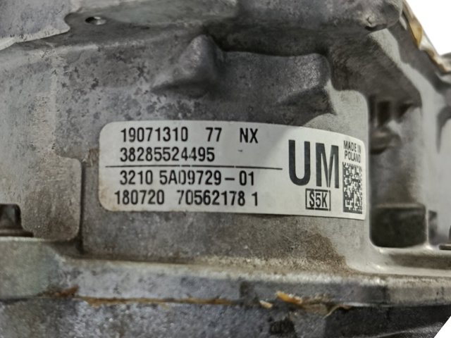 38218113004 BMW