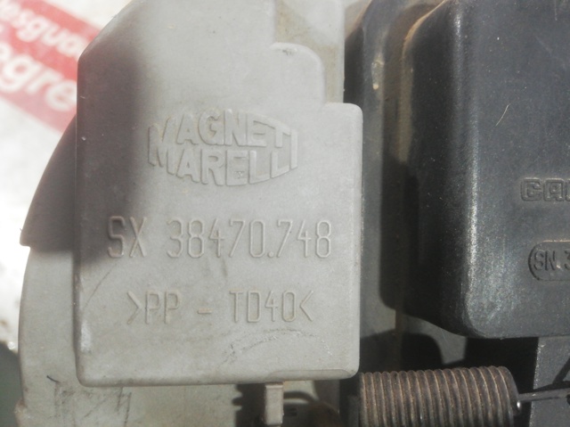 Luz esquerda 38470748 FIAT