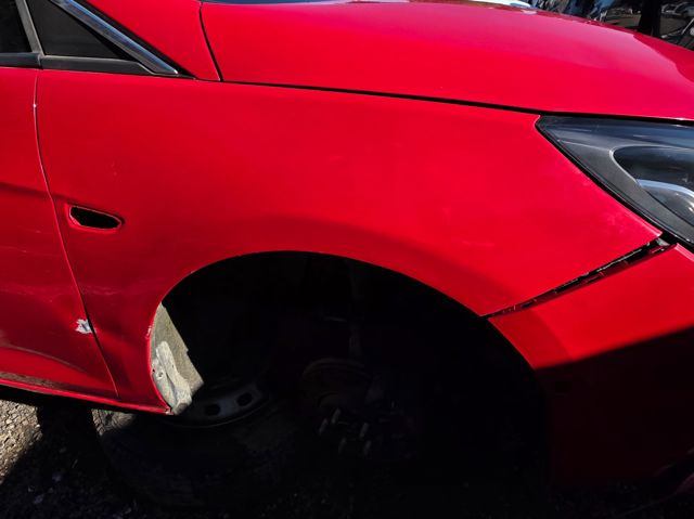  Opel Astra  ()