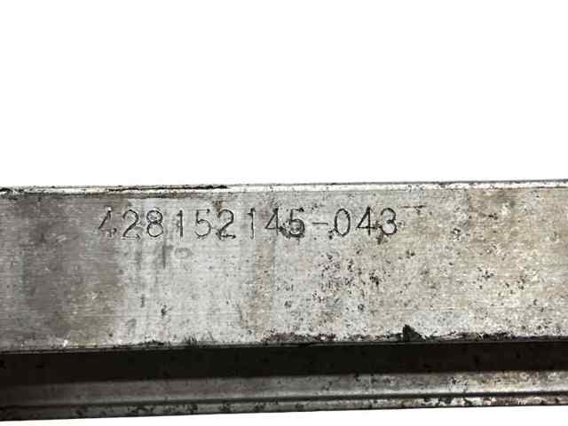 Suporte inferior do radiador (painel de montagem de fixação das luzes) 39015406 OPEL