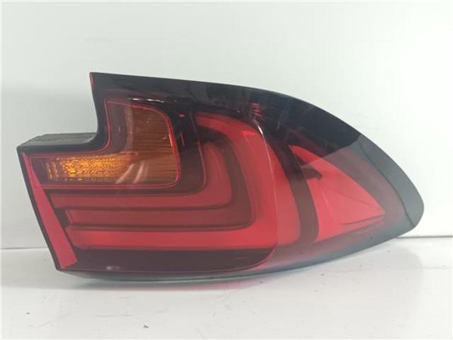 Lanterna traseira esquerda externa 39015945 OPEL