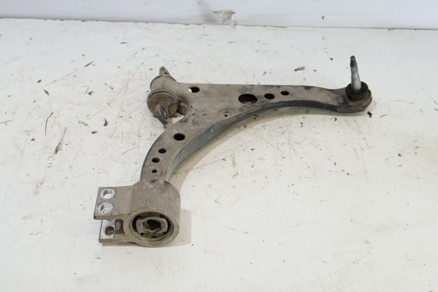 Braço oscilante inferior direito de suspensão dianteira 39021473 OPEL