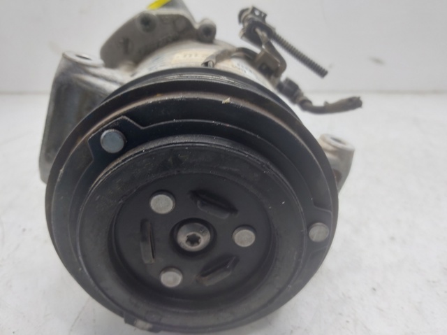 39029421 Opel