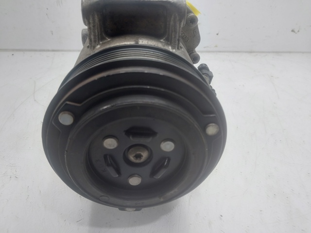 39029421 Opel