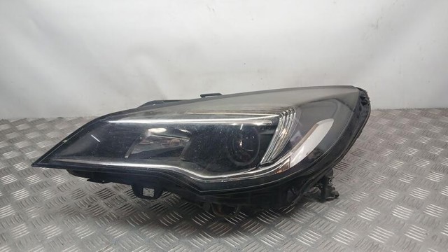 Luz esquerda 39047198 OPEL