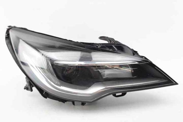 Luz direita 39081893 OPEL