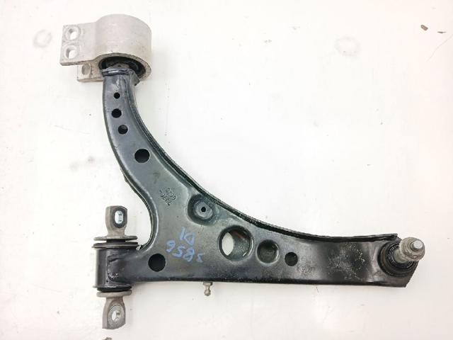 Braço oscilante inferior esquerdo de suspensão dianteira 39089344 OPEL