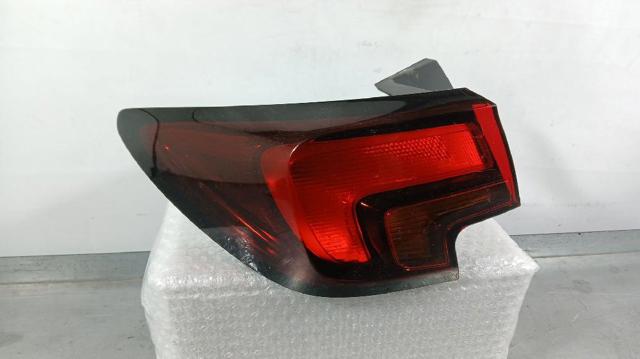 Lanterna traseira esquerda externa 39099014 OPEL