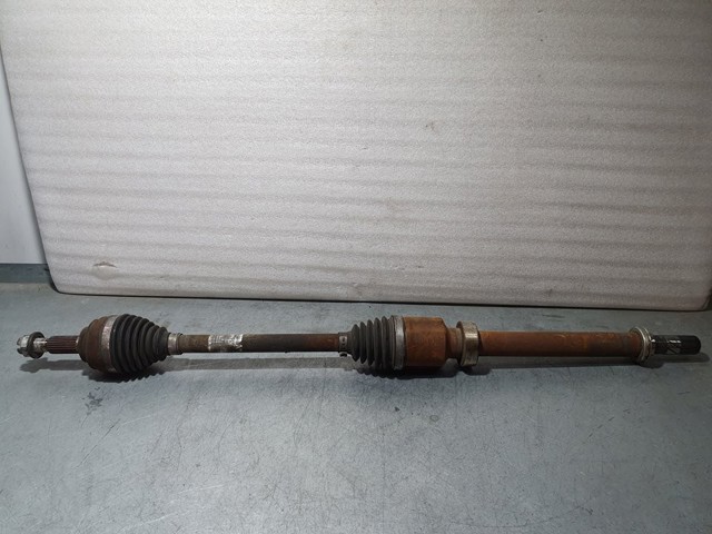 391008239R Renault (RVI)
