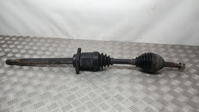 Semieixo (acionador) dianteiro direito 39100JD72B NISSAN