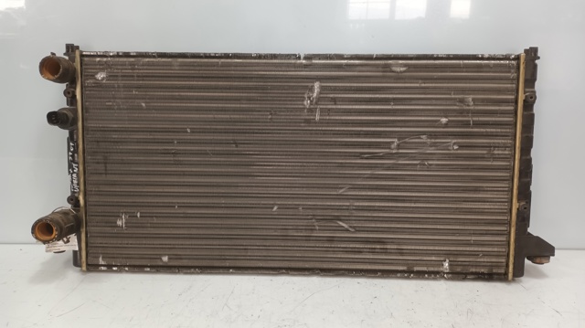 Radiador de esfriamento de motor 3A0121253AB VAG