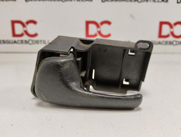 Maçaneta interna dianteira/traseira da porta esquerda 3A0837235 VAG
