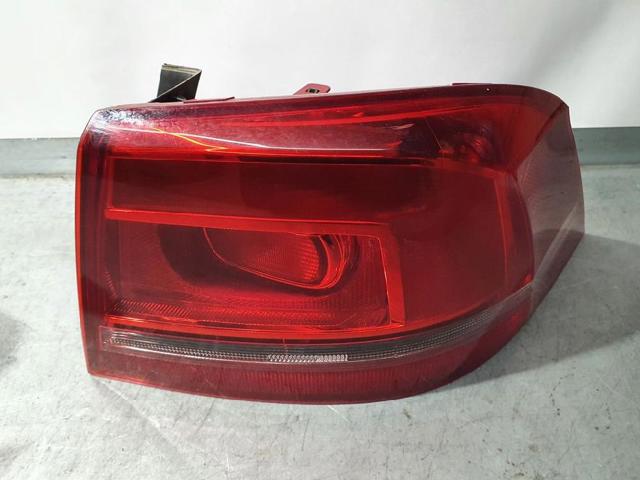 Lanterna traseira direita externa 3AE945096C VAG