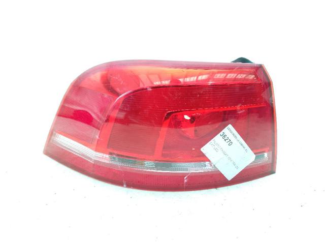 Lanterna traseira esquerda externa 3AF945095A VAG