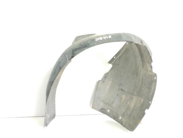 Guarda-barras direito do pára-lama dianteiro para Volkswagen Passat 3B3