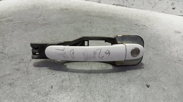 Suporte de maçaneta externa da porta dianteira esquerda 3B0837885A VAG