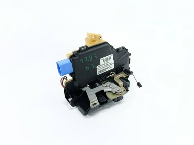 Fecho da porta dianteira esquerda 3B1837015AM VAG