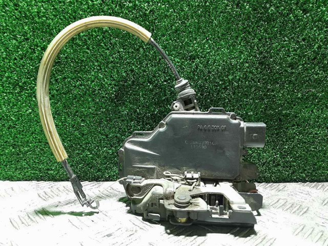 Fecho da porta dianteira direita 3B1837016R VAG