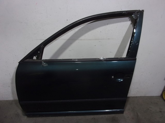 Porta dianteira esquerda 3B4831051BE VAG
