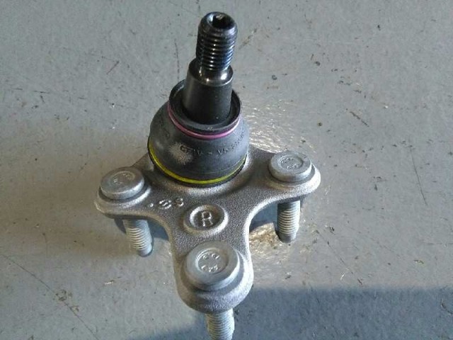 Suporte de esfera inferior direito 3C0407366A VAG