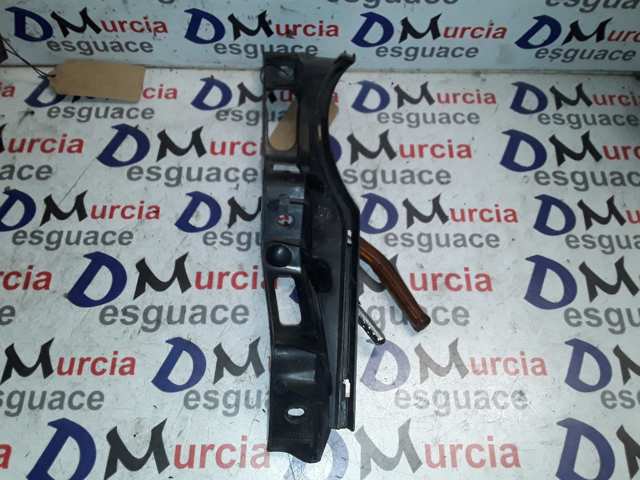 Consola externa direita do pára-choque dianteiro 3C0807890 VAG