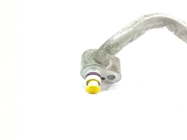 Mangueira de aparelho de ar condicionado, desde o compressor até o radiador 3C0820721C VAG